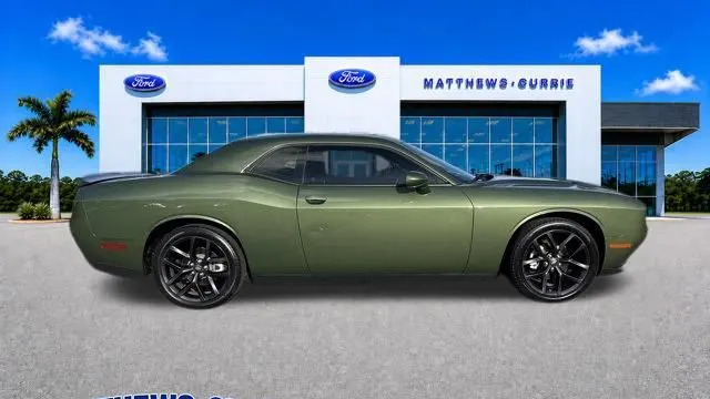 2023 Dodge Challenger SXT