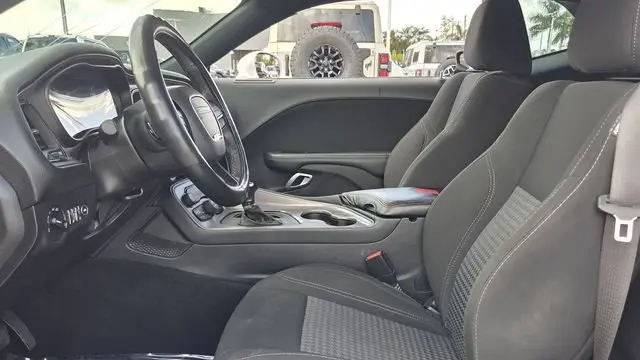 2023 Dodge Challenger SXT