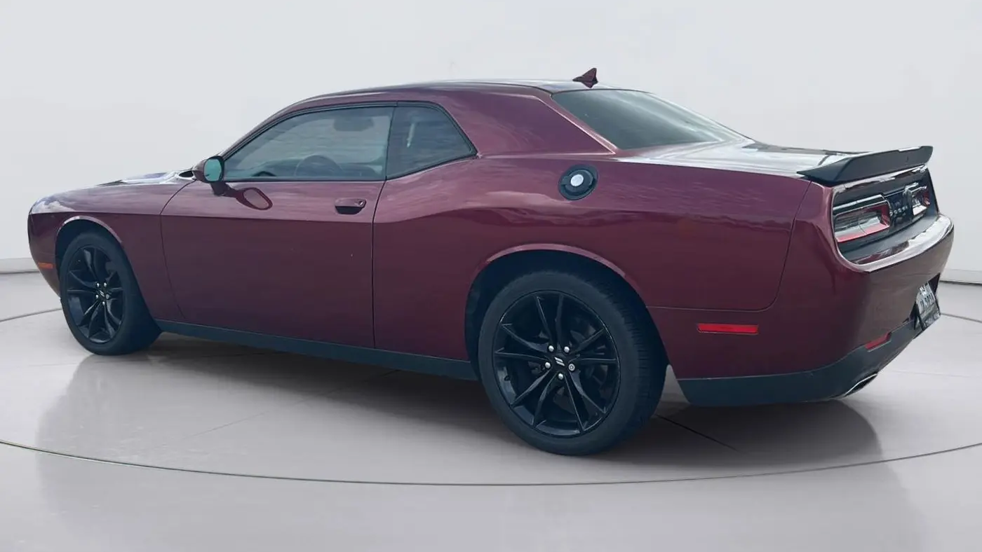 2018 Dodge Challenger SXT Plus