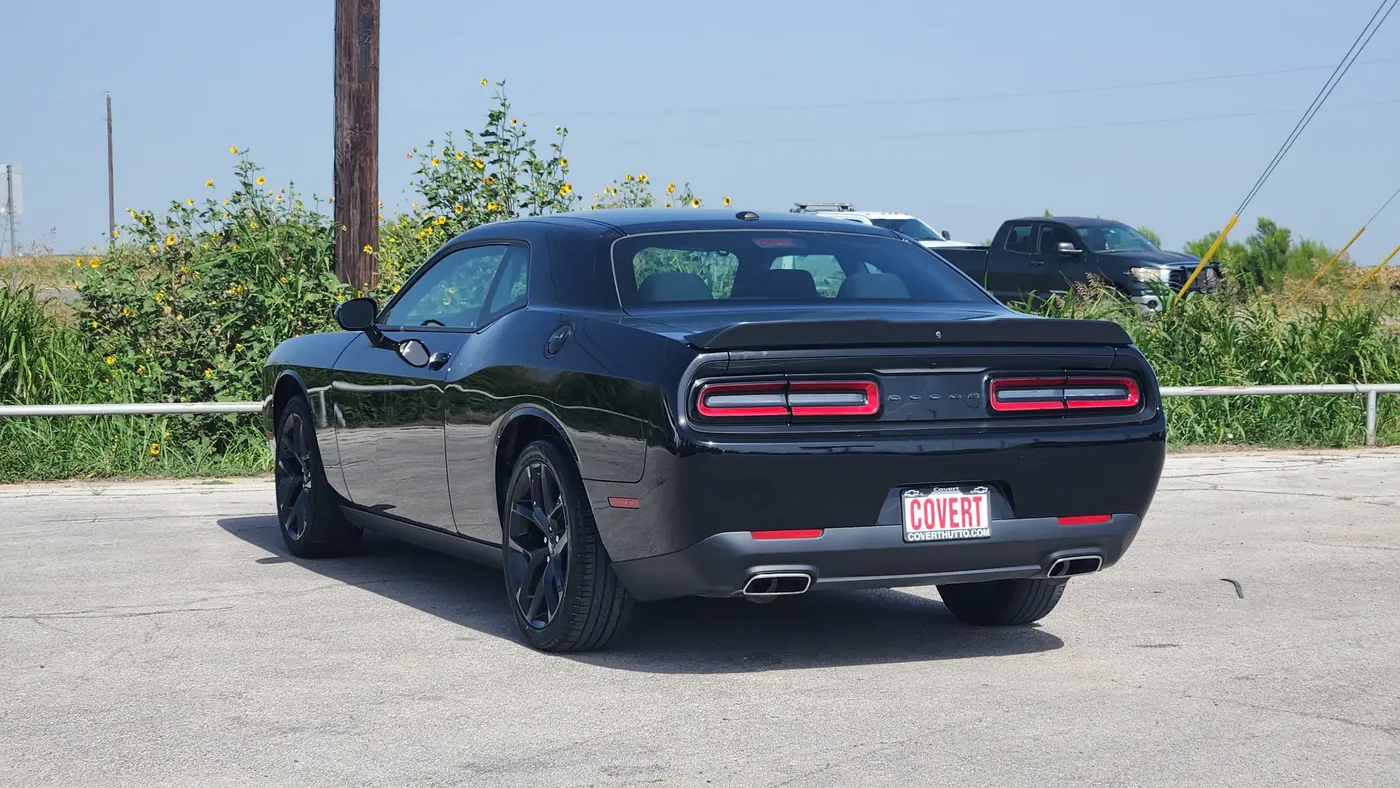 2022 Dodge Challenger SXT