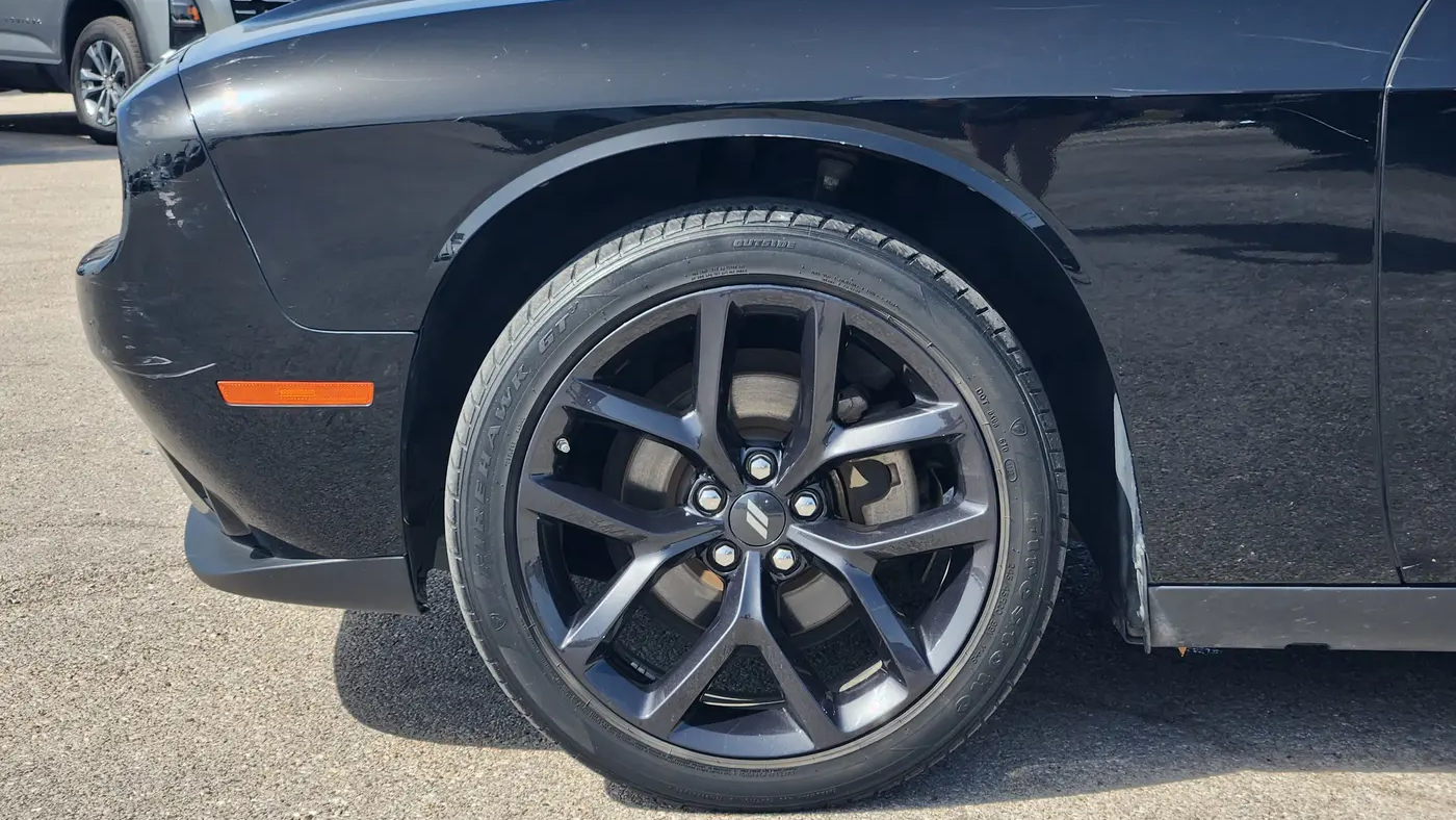 2022 Dodge Challenger SXT