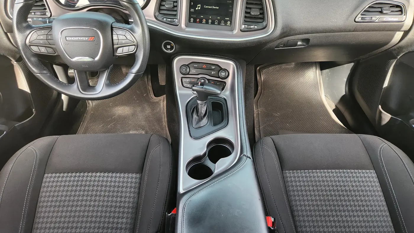 2022 Dodge Challenger SXT