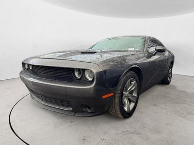 2016 Dodge Challenger SXT 2DR Coupe