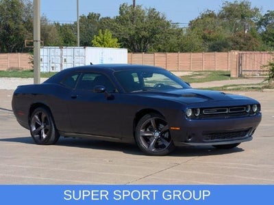 2016 Dodge Challenger SXT 2DR Coupe