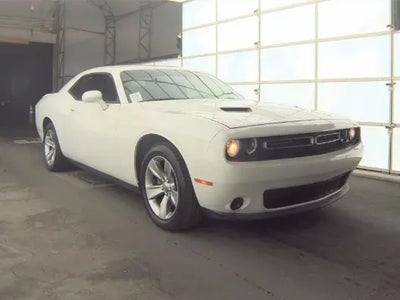 2019 Dodge Challenger SXT 2DR Coupe