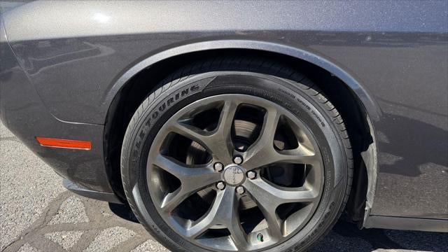 2015 Dodge Challenger SXT Plus