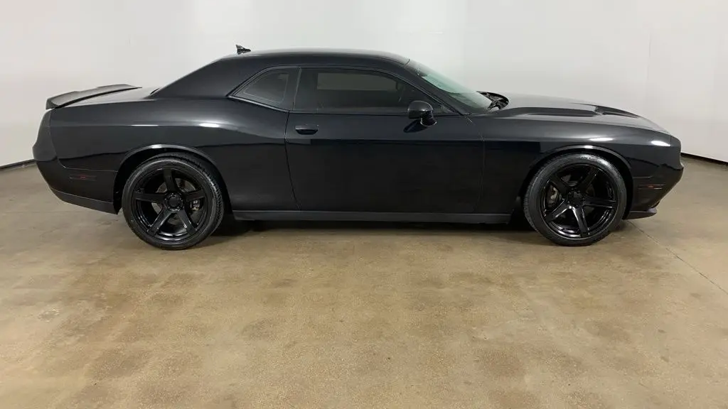 2015 Dodge Challenger R/T Plus