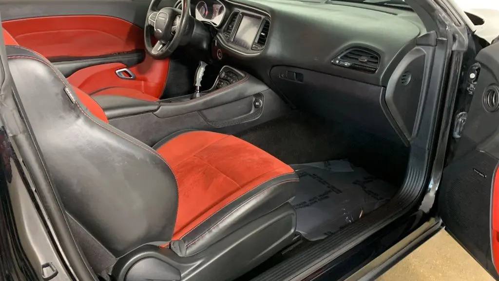 2015 Dodge Challenger R/T Plus