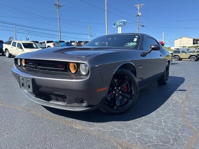 Photo of a 2016 Dodge Challenger R/T 2DR Coupe for sale