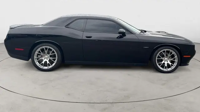 2016 Dodge Challenger R/T Shaker