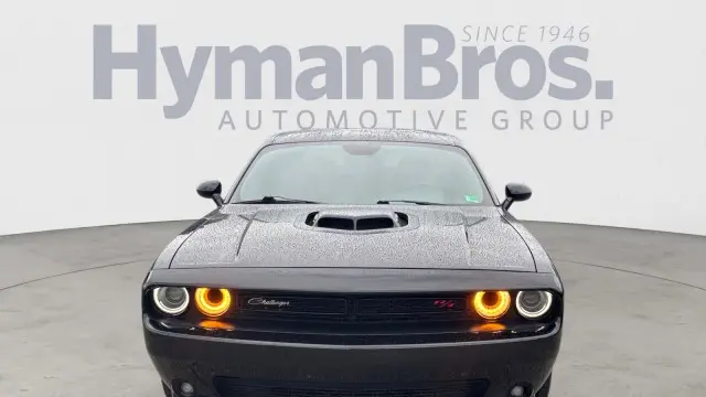 2016 Dodge Challenger R/T Shaker
