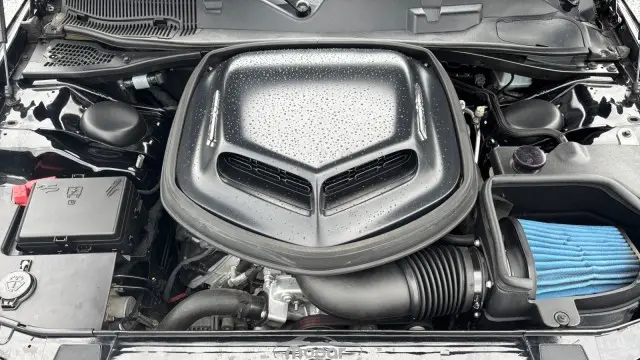 2016 Dodge Challenger R/T Shaker