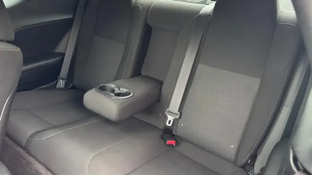 2016 Dodge Challenger R/T Shaker