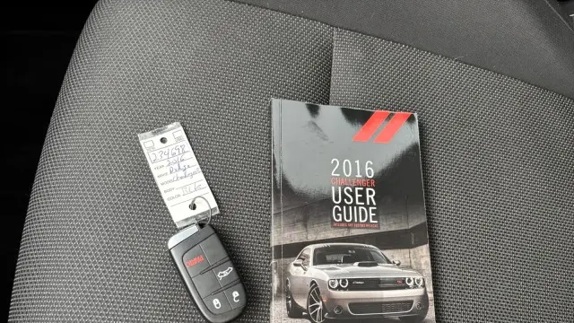 2016 Dodge Challenger R/T Shaker