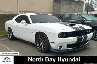 2015 Dodge Challenger with Bright White Clearcoat Exterior