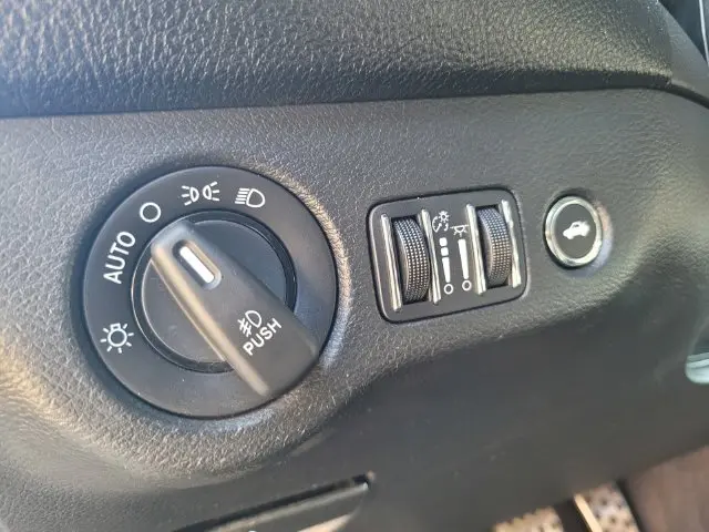 2017 Dodge Challenger - $30,965