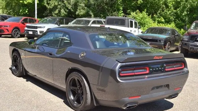 2016 Dodge Challenger R/T Scat Pack