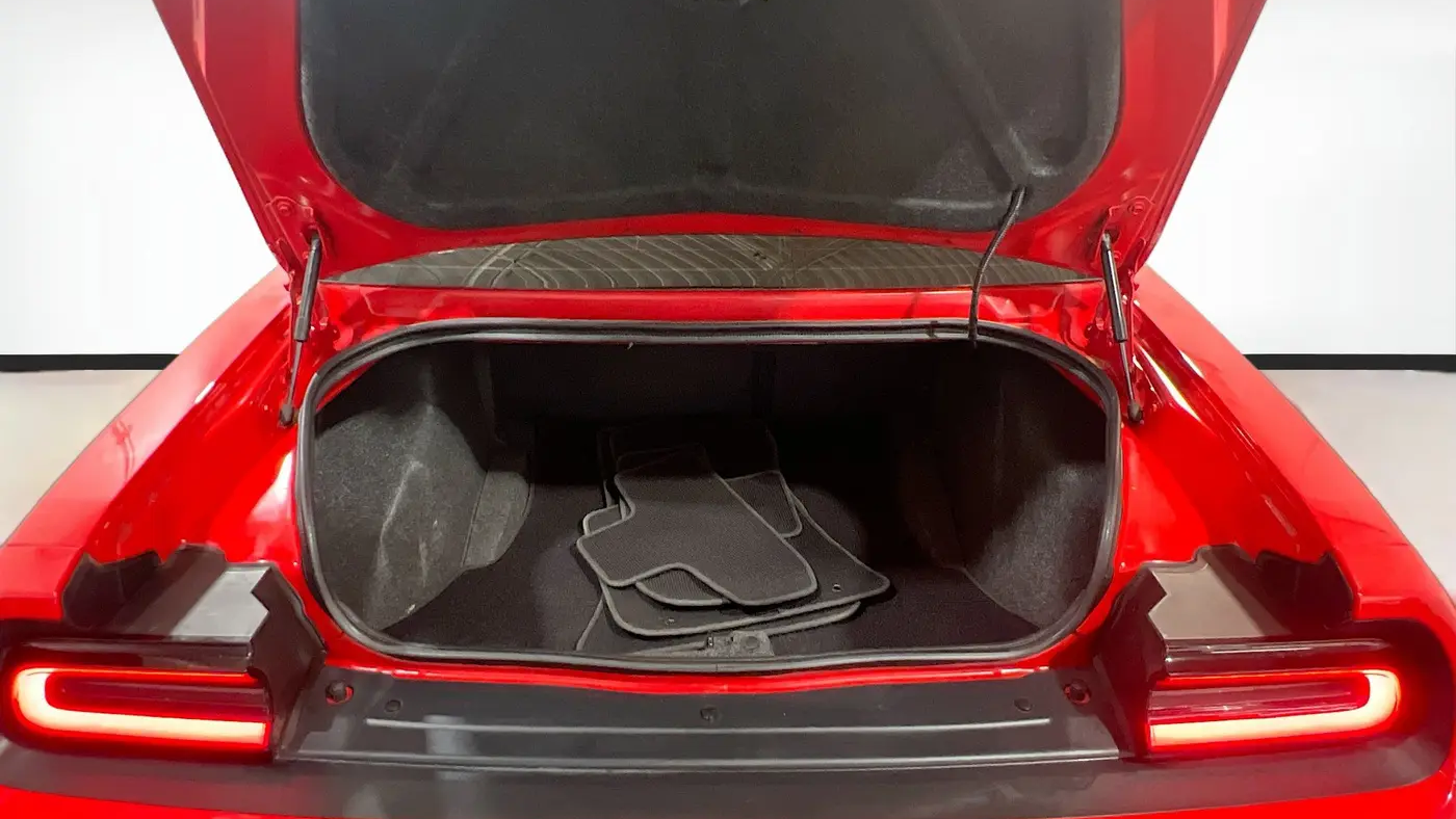 2018 Dodge Challenger 392 HEMI Scat Pack Shaker