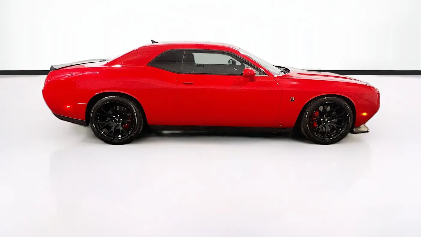 2018 Dodge Challenger 392 HEMI Scat Pack Shaker
