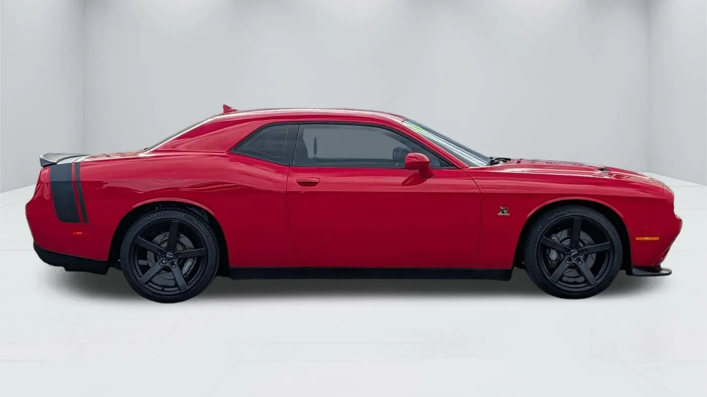 2016 Dodge Challenger R/T Scat Pack