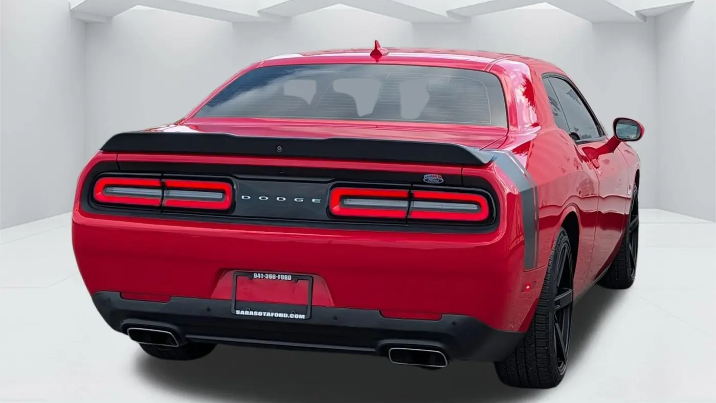 2016 Dodge Challenger R/T Scat Pack