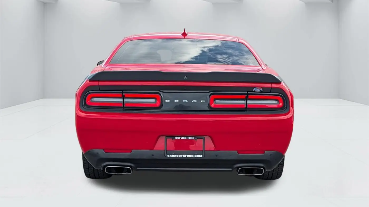 2016 Dodge Challenger R/T Scat Pack