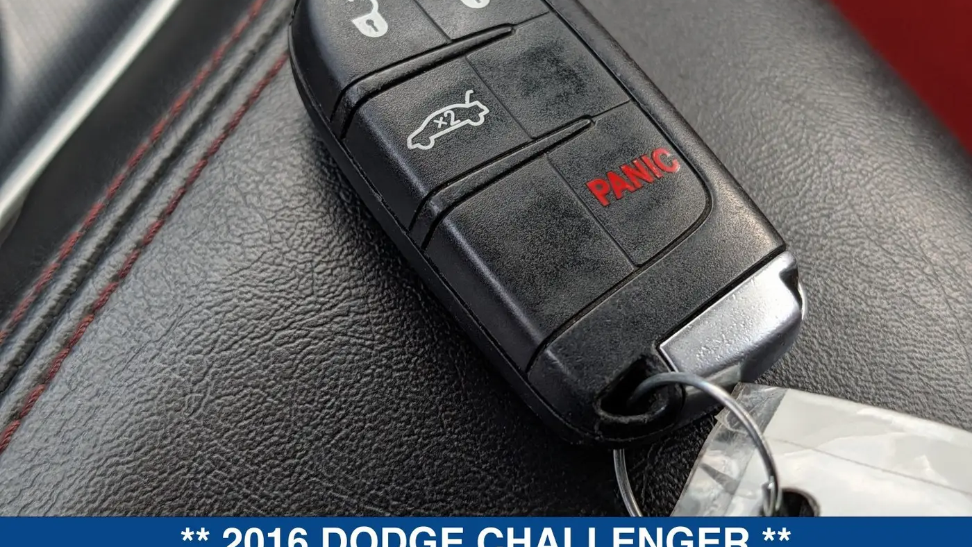 2016 Dodge Challenger R/T Scat Pack