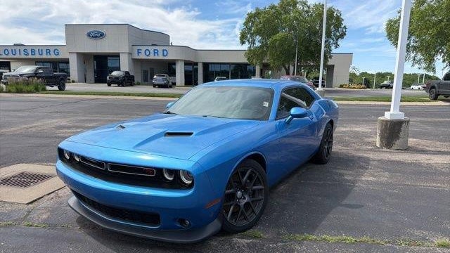 2016 Dodge Challenger 392 HEMI Scat Pack Shaker