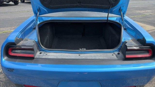 2016 Dodge Challenger 392 HEMI Scat Pack Shaker