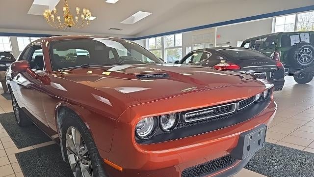2020 Dodge Challenger SXT