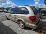 2005 Town and Country Thumbnail 4