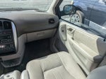 2005 Town and Country Thumbnail 18