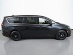 2018 Pacifica Thumbnail 14