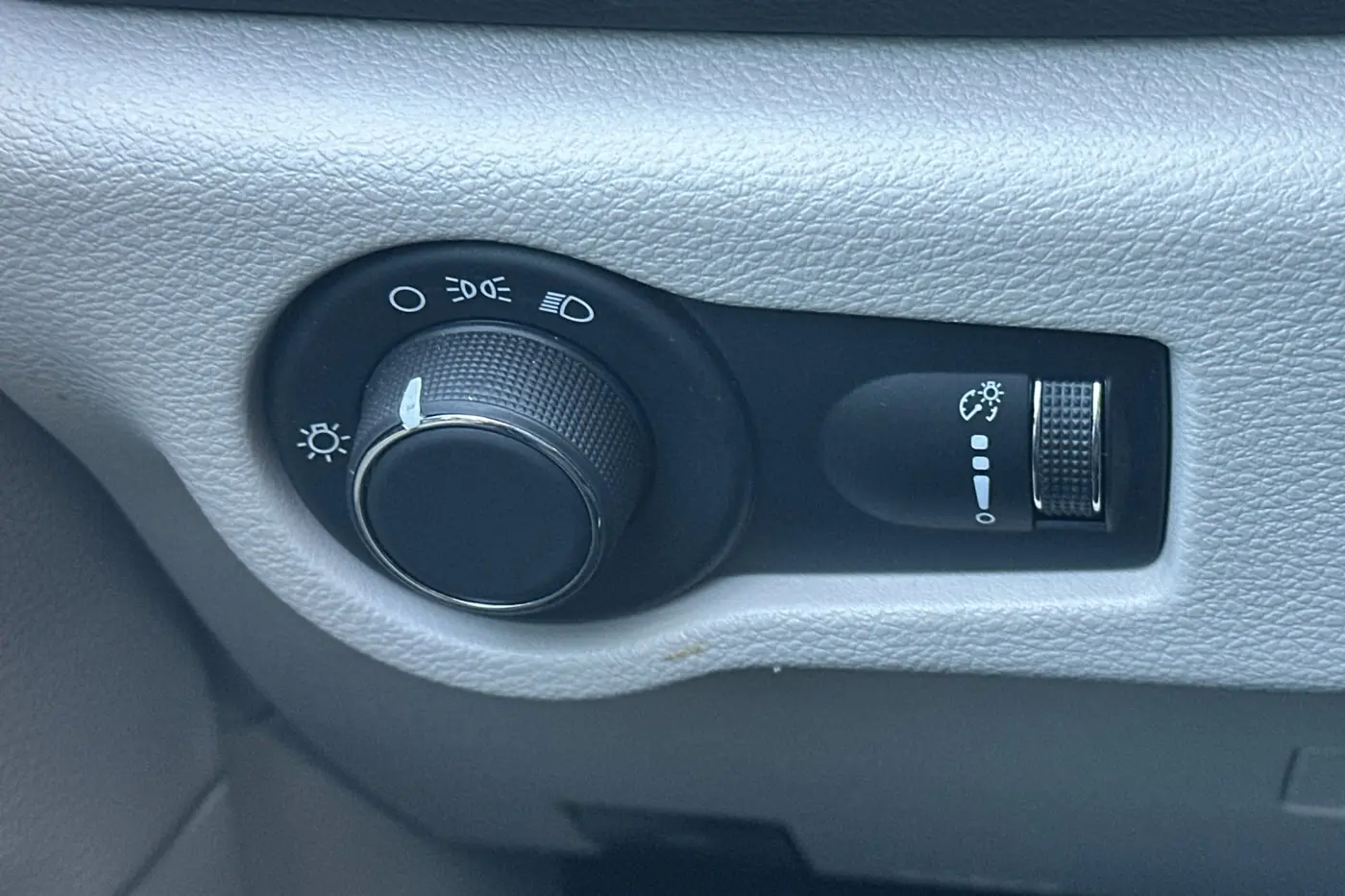 2018 Chrysler Pacifica - $19,851