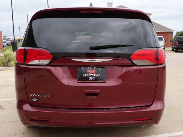 2020 Chrysler Voyager - $10,604