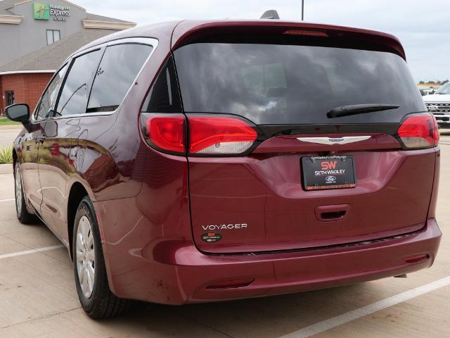 2020 Chrysler Voyager - $10,604