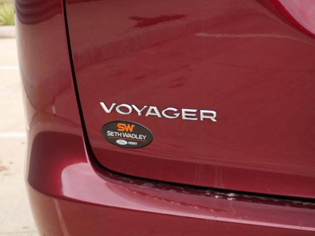 2020 Chrysler Voyager - $10,604