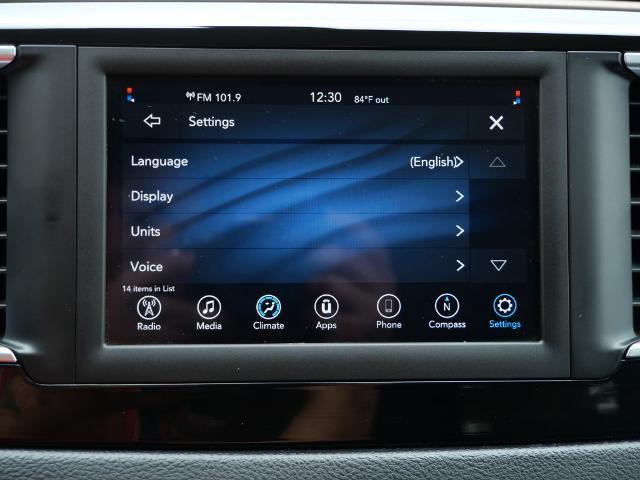 2020 Chrysler Voyager - $10,604