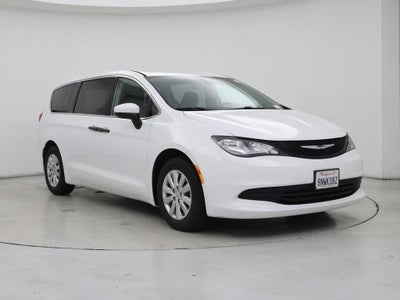 Photo of a 2018 Chrysler Pacifica L 4DR Mini-Van for sale