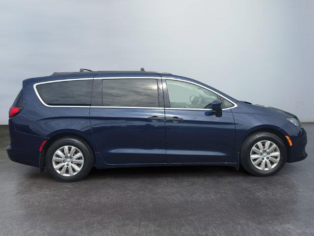 2018 Chrysler Pacifica - $13,980