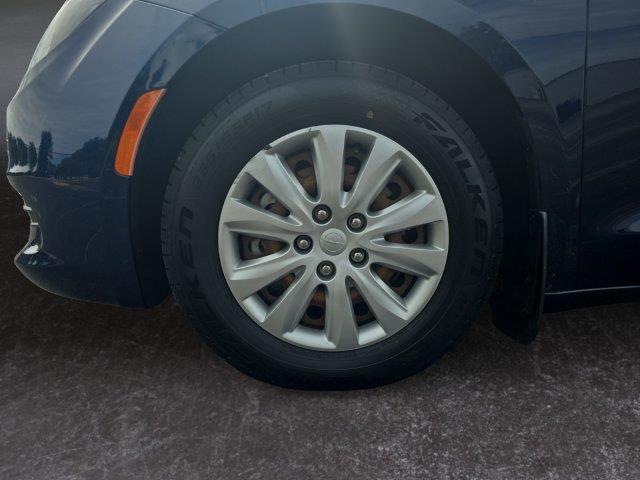 2018 Chrysler Pacifica - $13,980