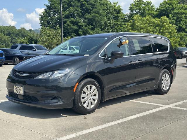 2021 Chrysler Voyager - $17,599