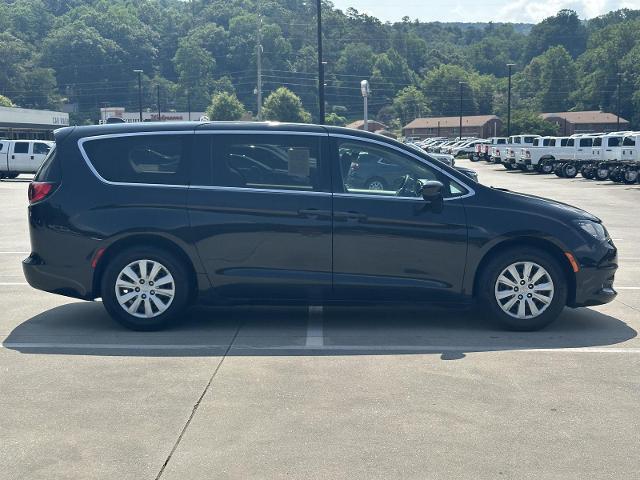 2021 Chrysler Voyager - $17,599