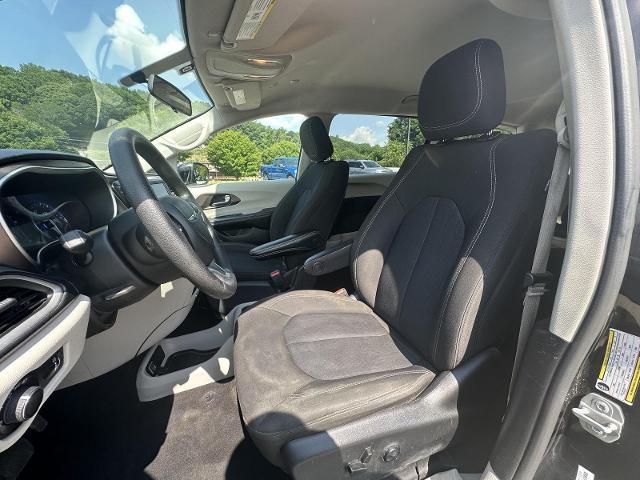 2021 Chrysler Voyager - $17,599