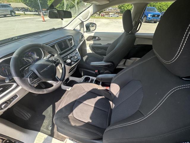 2021 Chrysler Voyager - $17,599