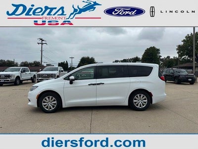 2020 Chrysler Voyager L 4DR Mini-Van