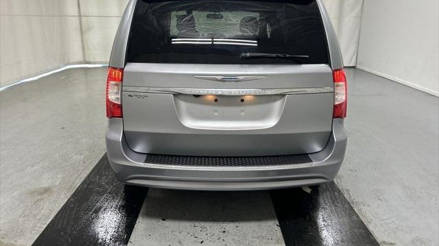 2014 Chrysler Town and Country Touring