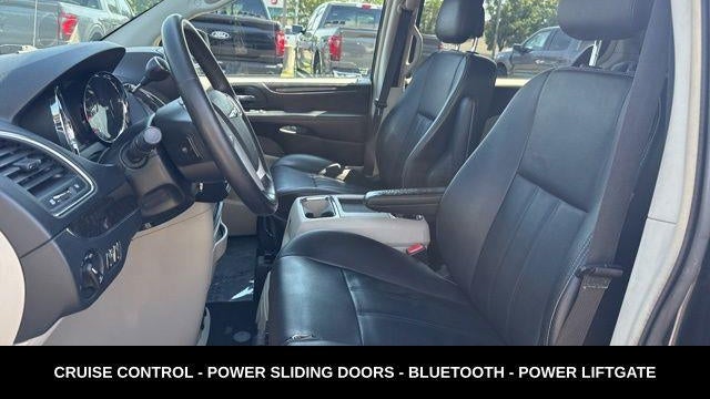 2014 Chrysler Town and Country Touring