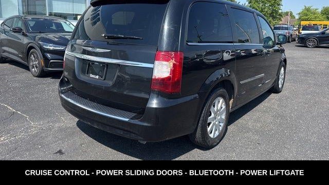 2014 Chrysler Town and Country Touring