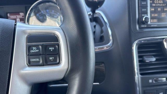 2014 Chrysler Town and Country Touring